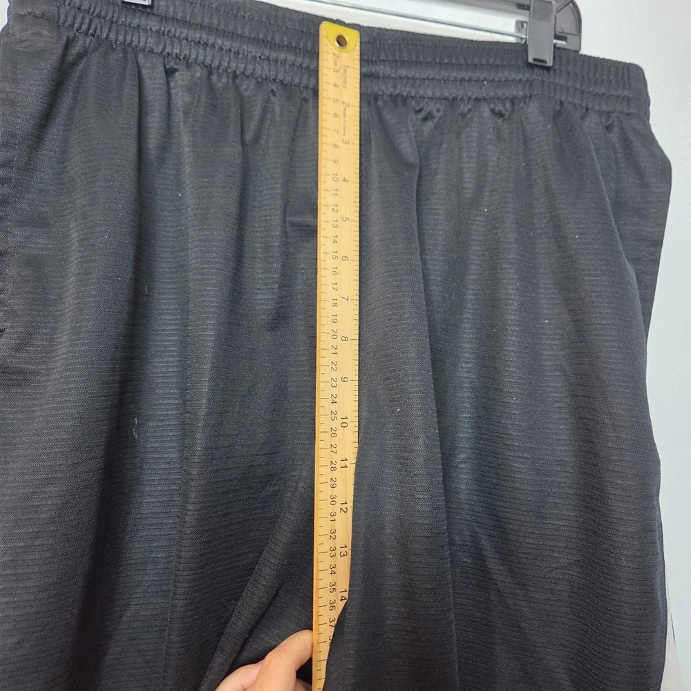 Nike Basketball Shorts Mens XL Black Red White Mesh Athletic Activewear Pockets